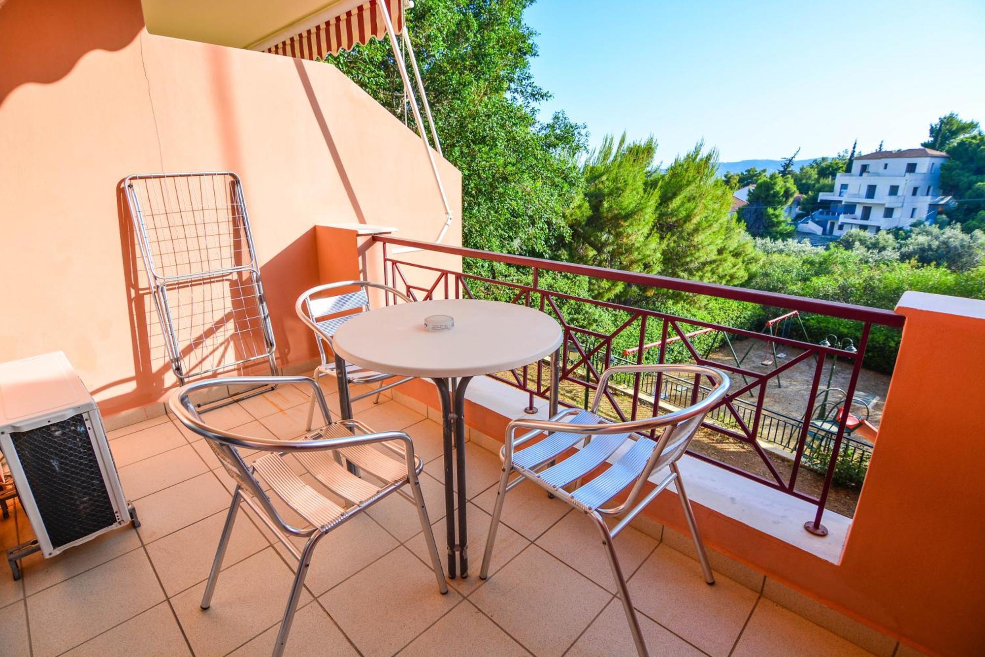 Epavlis Apartments Porto Heli Exterior photo