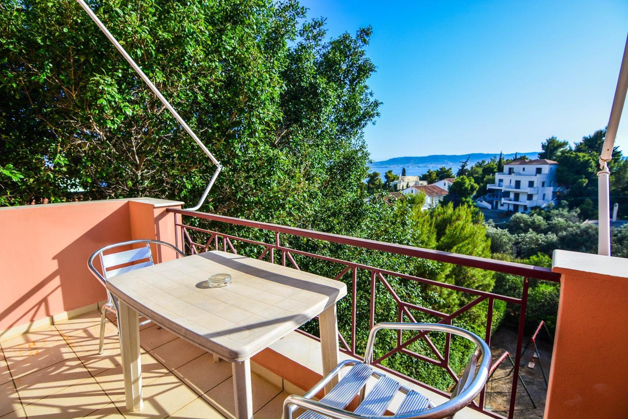 Epavlis Apartments Porto Heli Exterior photo
