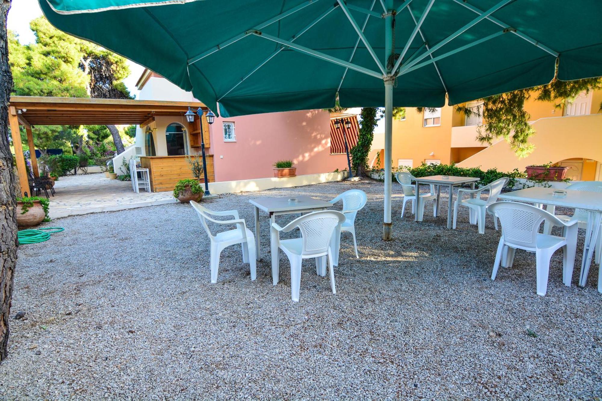 Epavlis Apartments Porto Heli Exterior photo